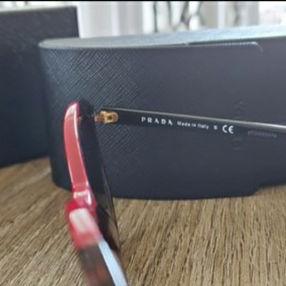 ⛔ SOLD Prada sunglasses - Picture 2 of 5